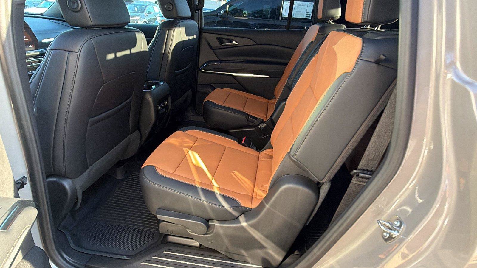New 2027 Chevrolet Traverse Z71 w/ Driver Confidence Package AWD/4WD image 20