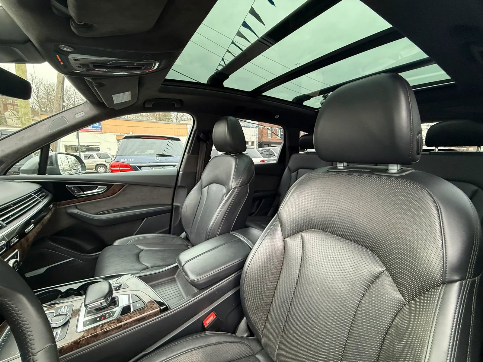 Used 2018 Audi Q7 3.0T Prestige w/ Prestige Package image 28