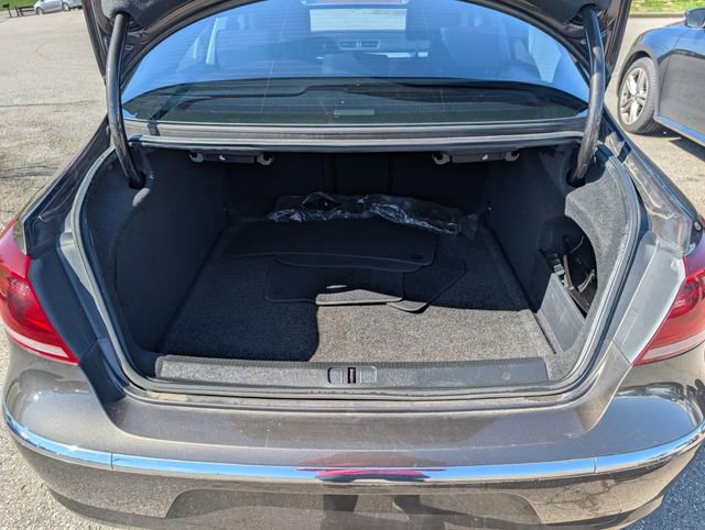 Used 2016 Volkswagen CC FWD image 17