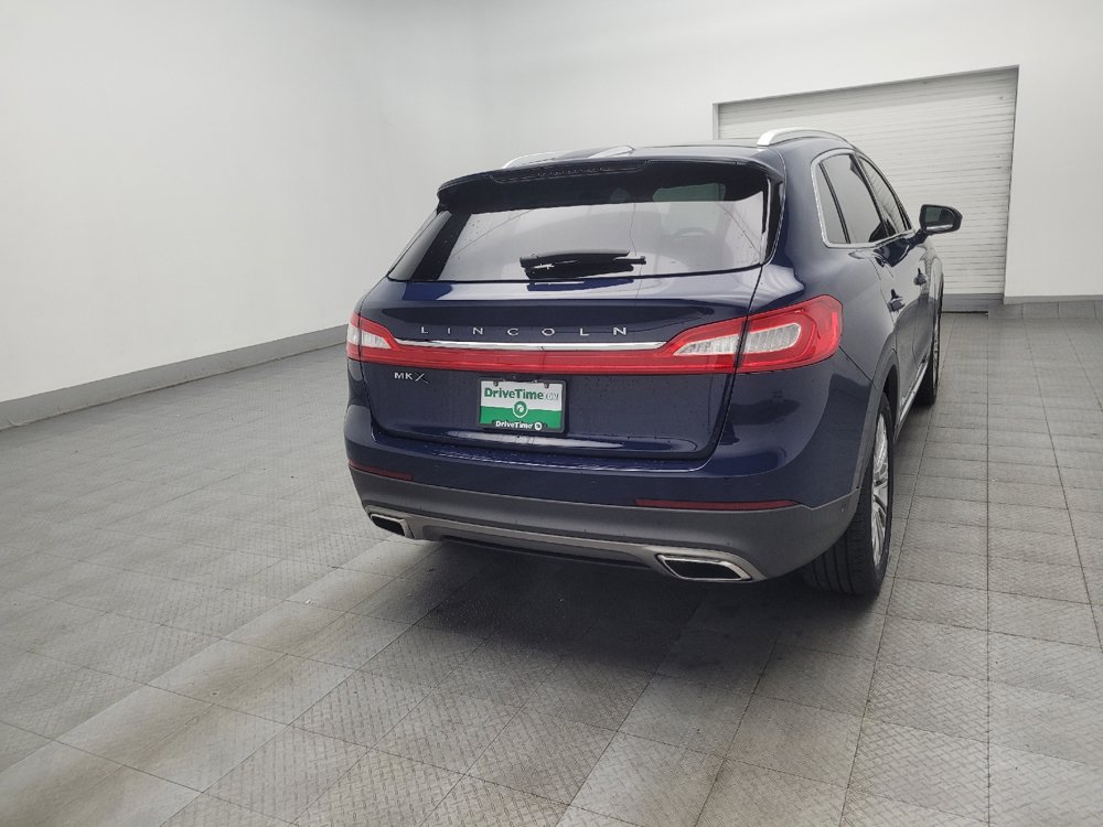 Used 2018 Lincoln MKX Reserve w/ Driver Assistance Package FWD image 9