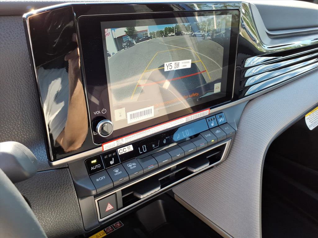 New 2026 Toyota Camry SE FWD image 19