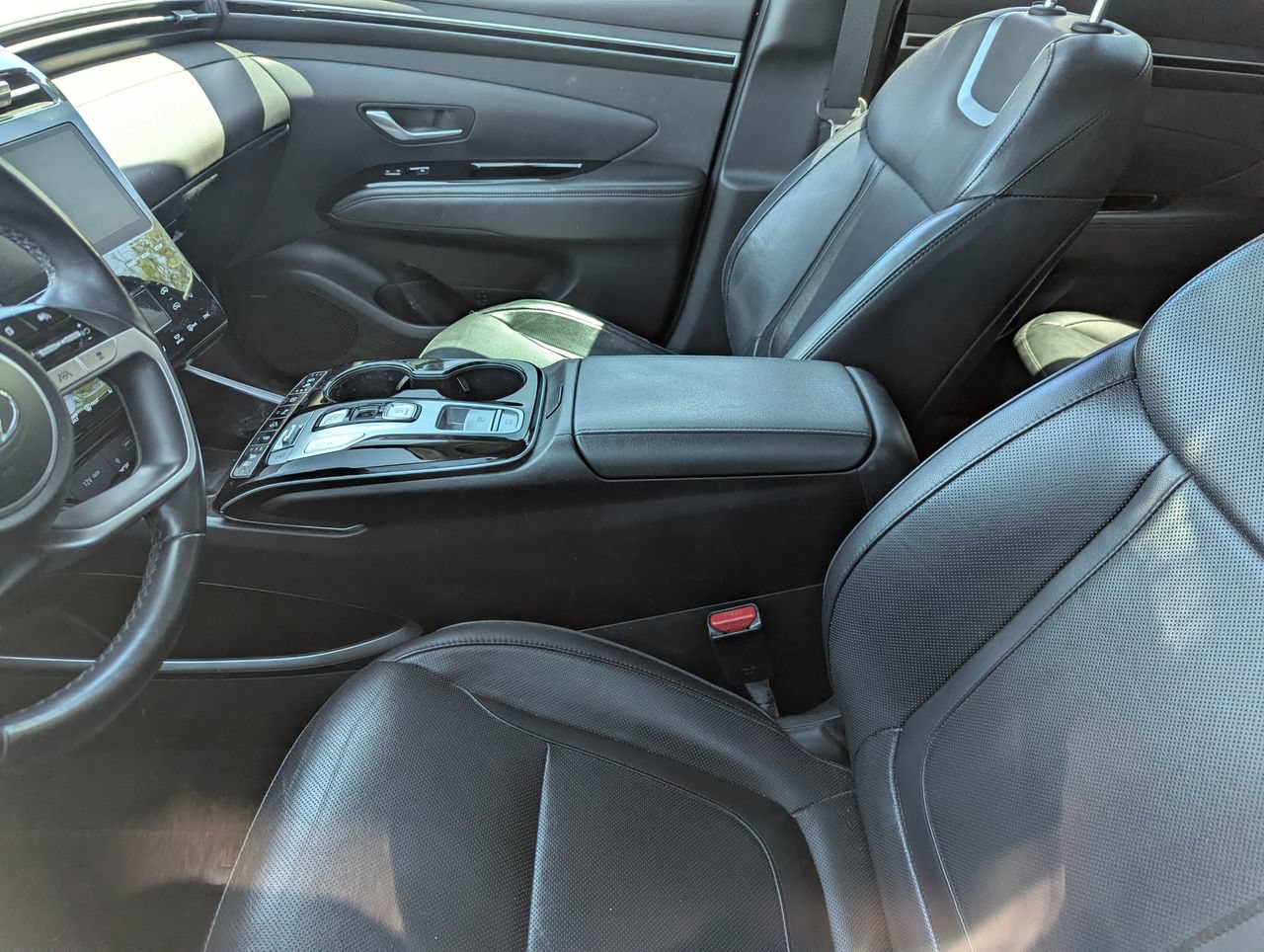 Used 2022 Hyundai Tucson Limited AWD/4WD image 12