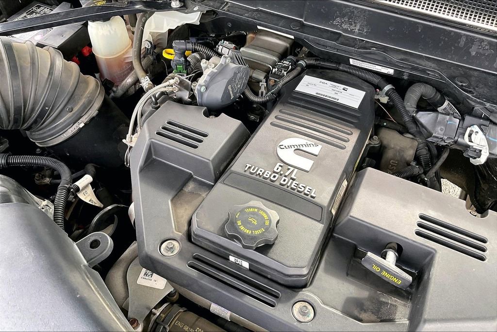 Used 2019 RAM 2500 Laramie AWD/4WD image 32