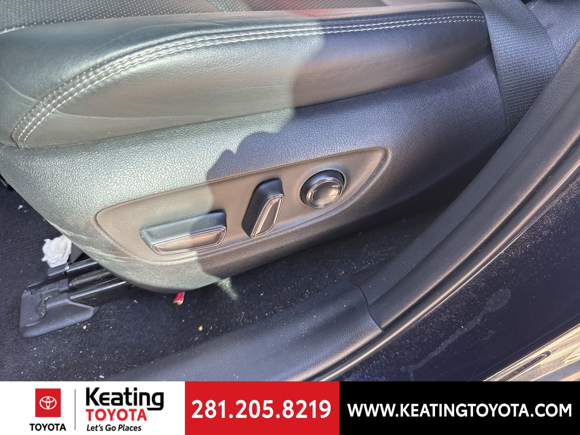 Used 2024 Toyota RAV4 Limited w/ Advanced Technology Package image 15