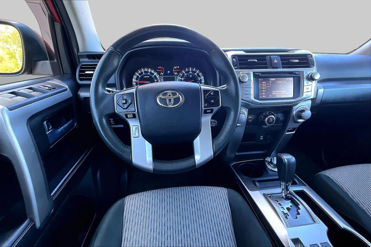 Used 2016 Toyota 4Runner SR5 AWD/4WD image 6
