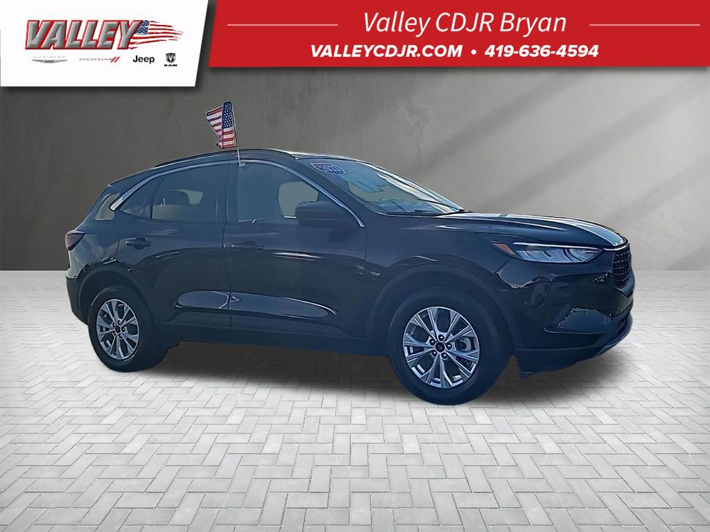 Used 2023 Ford Escape Active w/ Tech Pack #1