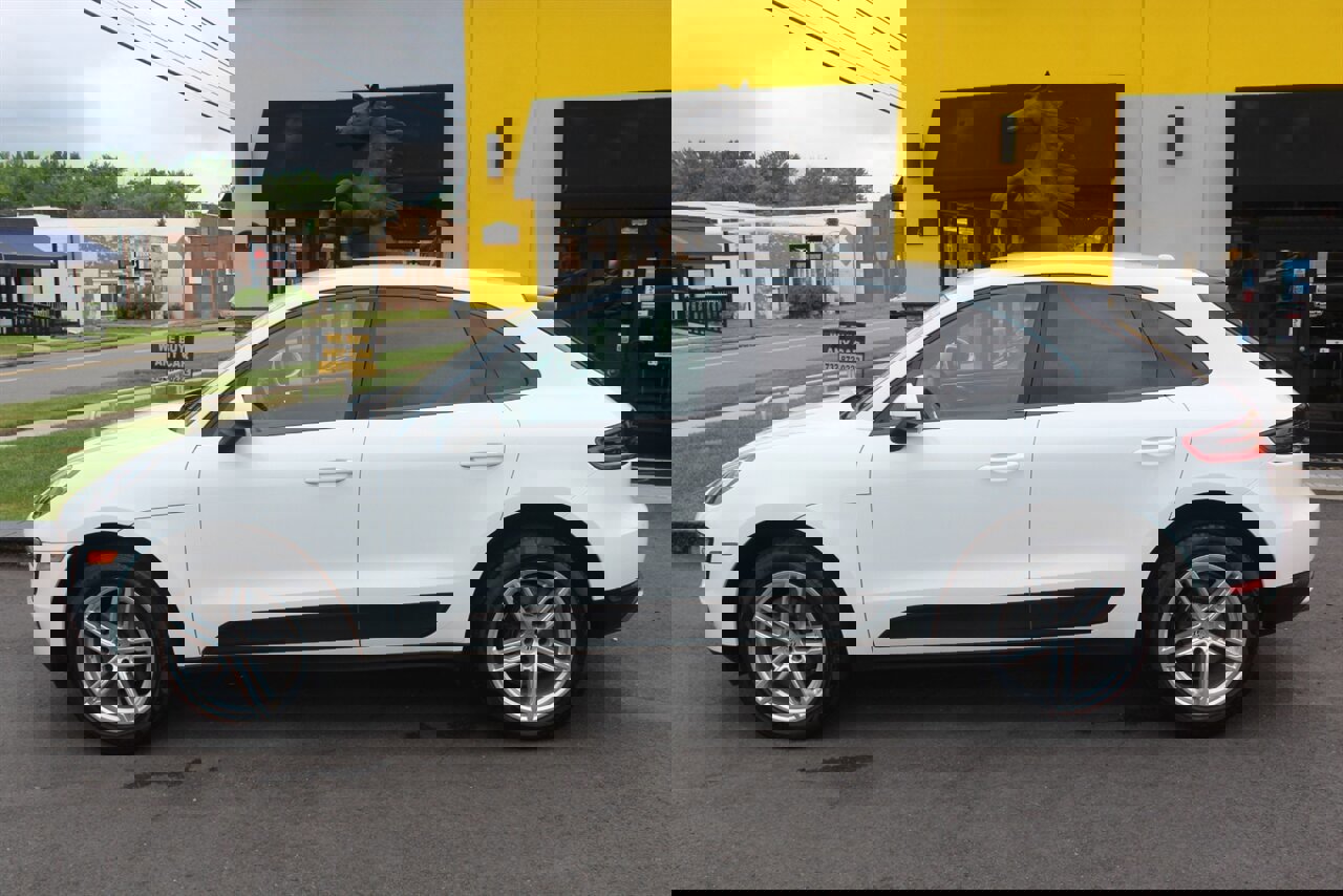 Used 2017 Porsche Macan image 20
