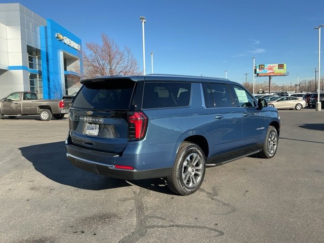 New 2026 Chevrolet Suburban LS image 3