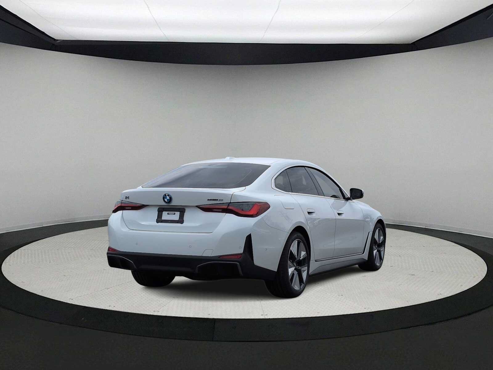 Certified 2023 BMW i4 eDrive35 w/ Premium Package RWD image 8