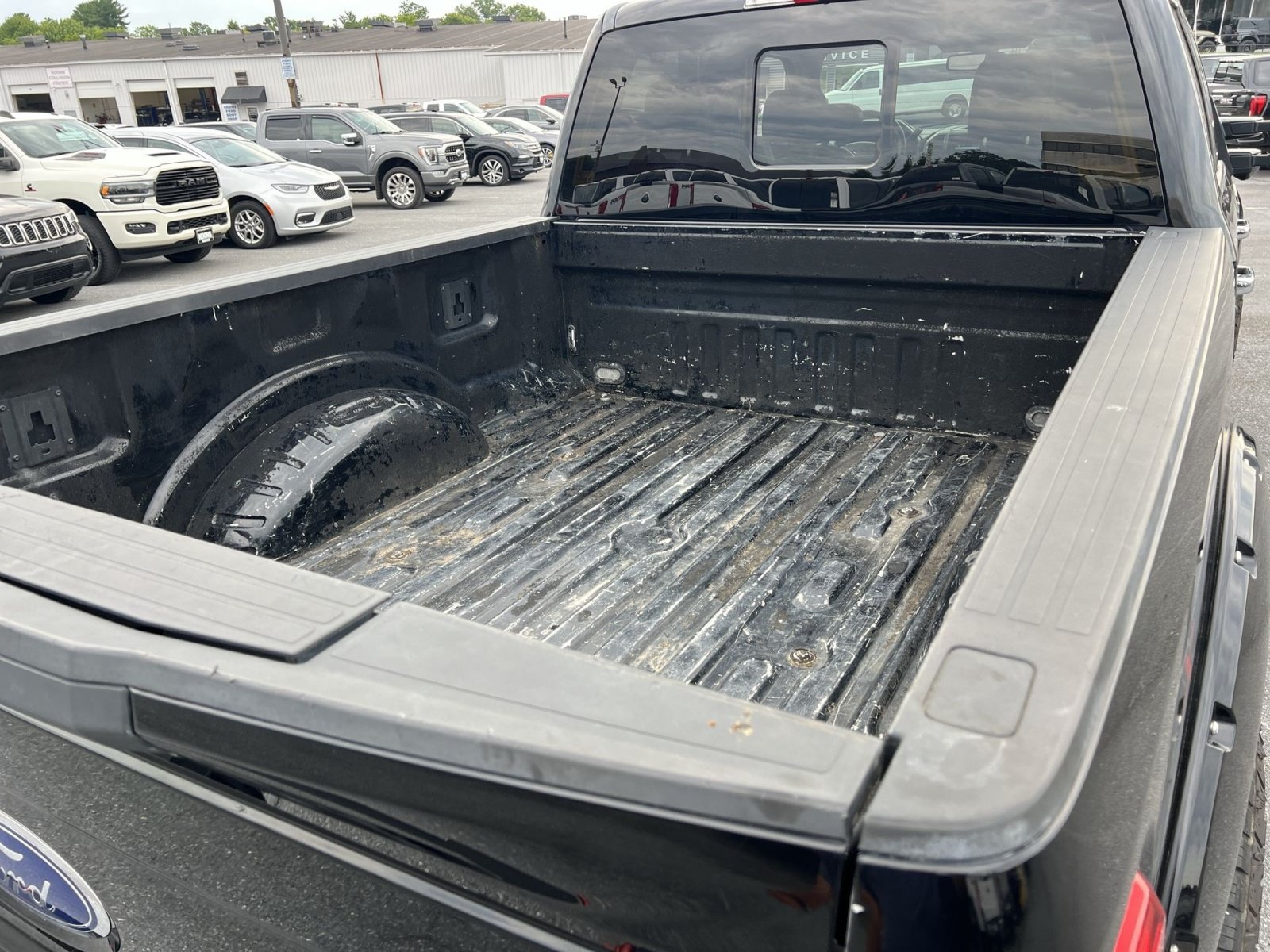 Used 2017 Ford F250 Lariat w/ Lariat Ultimate Package AWD/4WD image 26