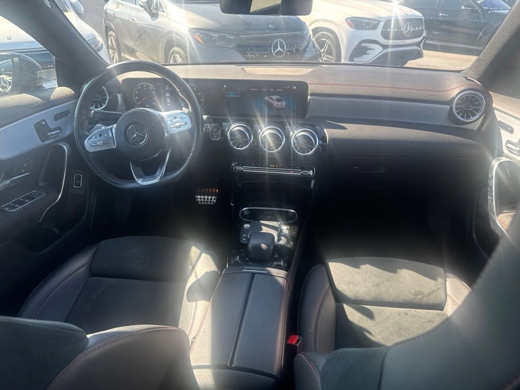Used 2023 Mercedes-Benz CLA 250 image 7