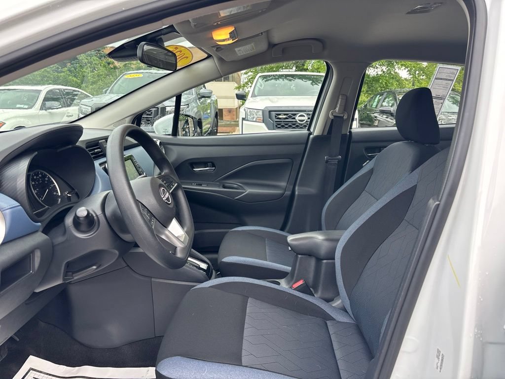 Certified 2025 Nissan Versa SV w/ Trunk Package FWD image 17