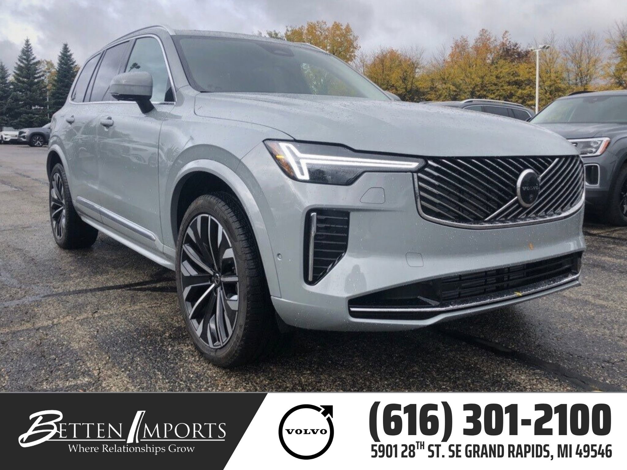 New 2026 Volvo XC90 T8 Plus w/ Protection Package Premier image 1