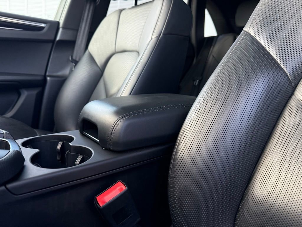 Used 2021 Porsche Macan S image 29