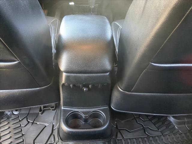 Used 2017 Jeep Wrangler Unlimited Rubicon AWD/4WD image 16
