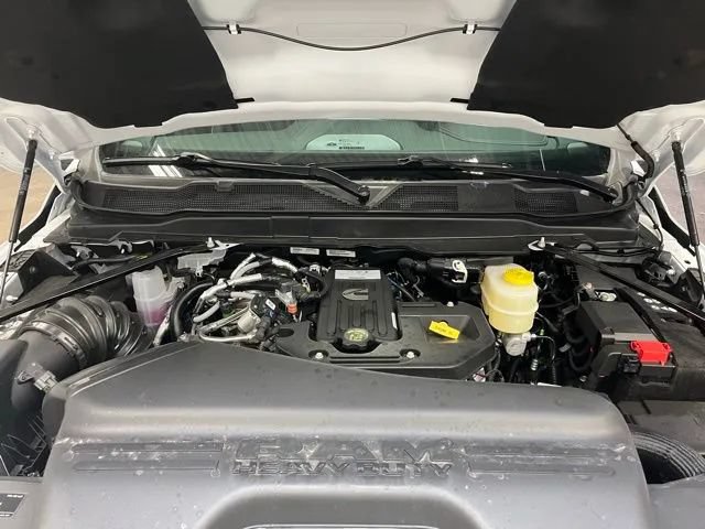New 2026 RAM 2500 Laramie AWD/4WD image 28