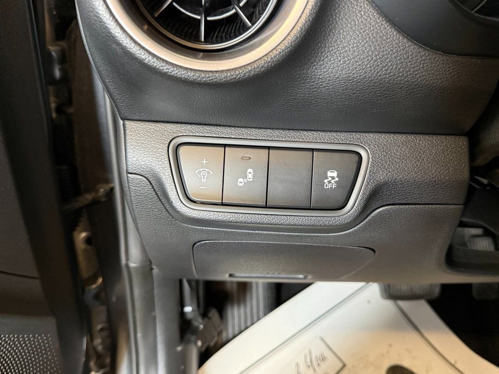 Used 2024 Kia Forte LXS w/ LXS Technology Package FWD image 18