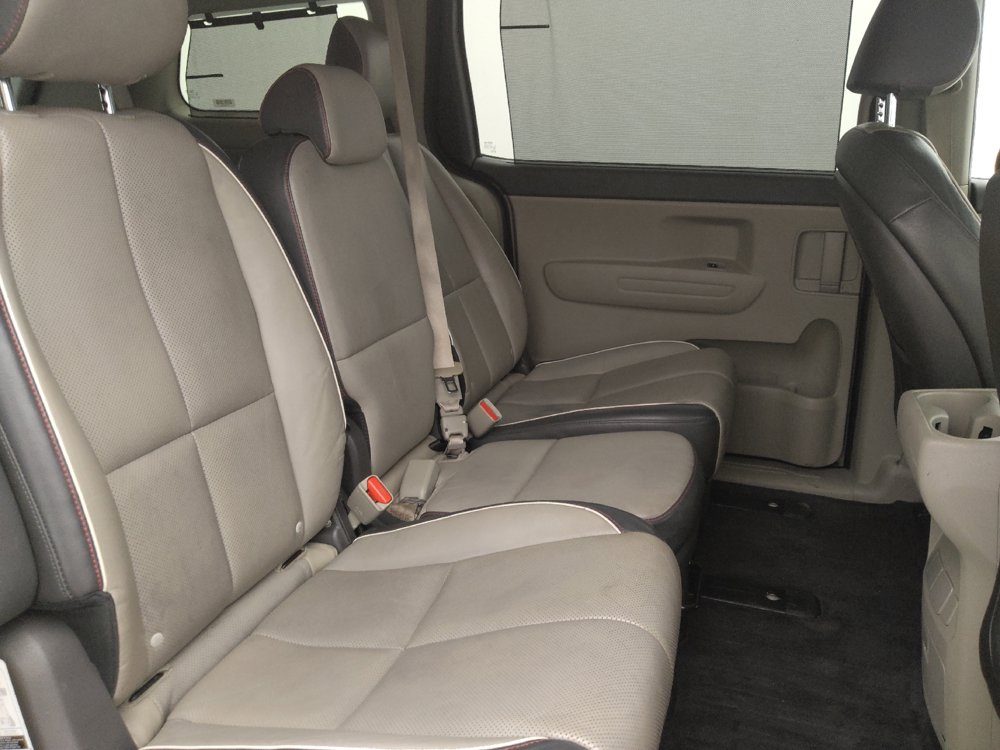 Used 2017 Kia Sedona LX w/ LX Essentials Premium Package FWD image 19