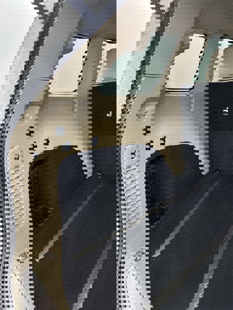 Used 2017 Jeep Grand Cherokee Limited w/ Luxury Group II image 33