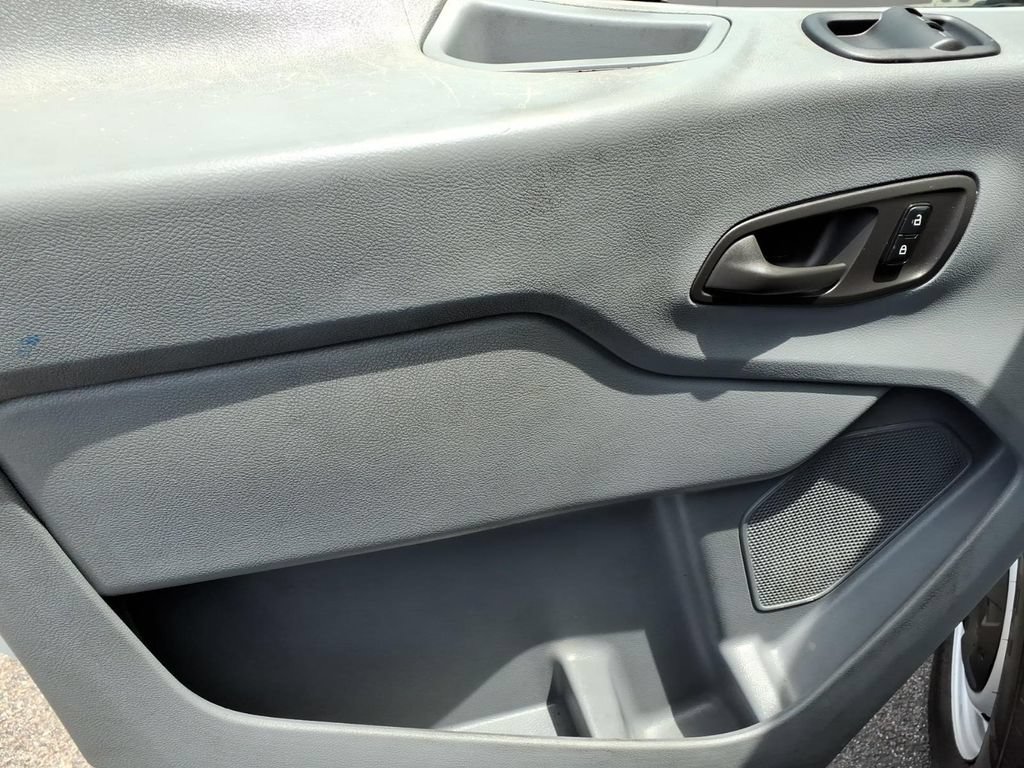 Used 2019 Ford Transit 250 148 Low Roof RWD image 13