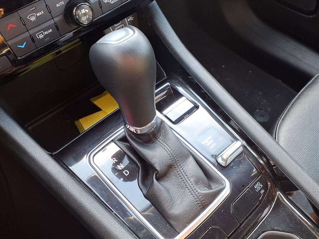 Used 2025 Jeep Compass Limited image 5