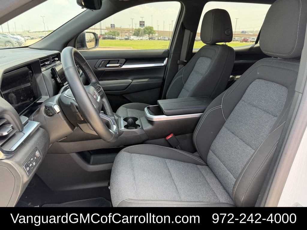 Used 2025 GMC Terrain Elevation w/ Technology Package II AWD/4WD image 27