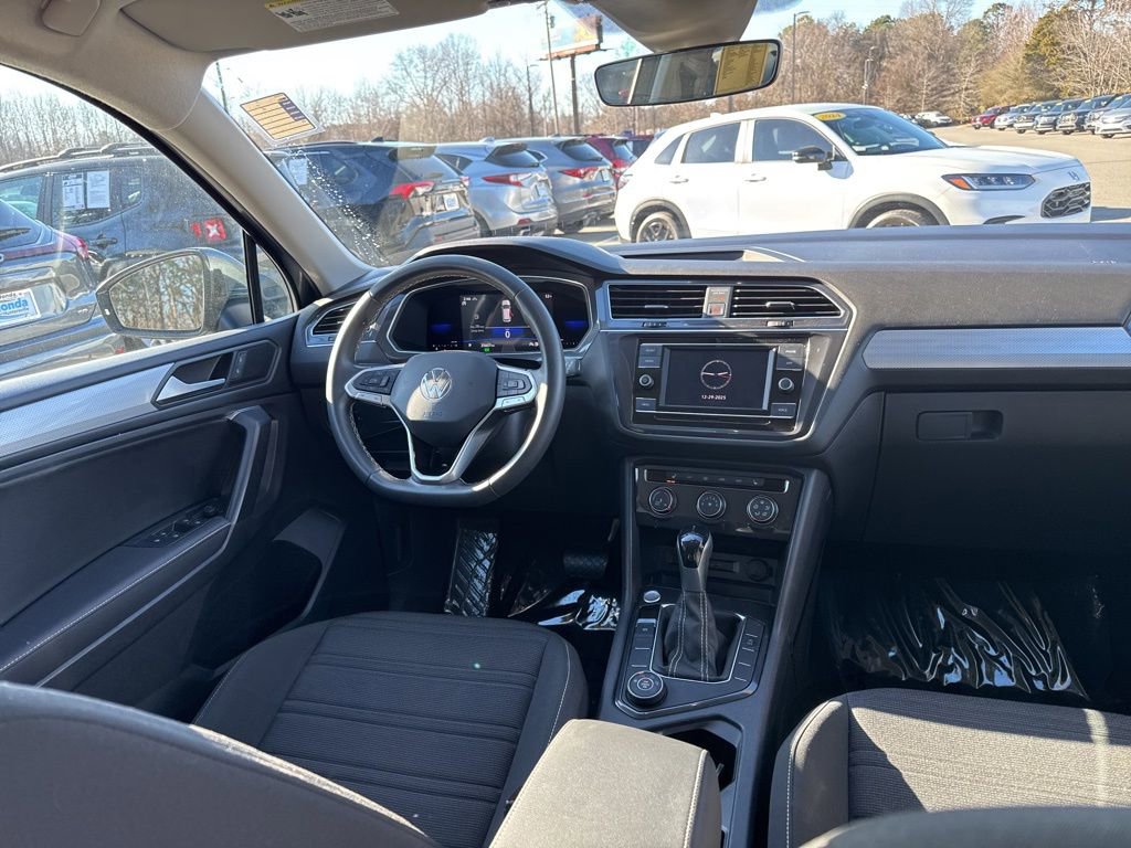 Used 2022 Volkswagen Tiguan S image 12