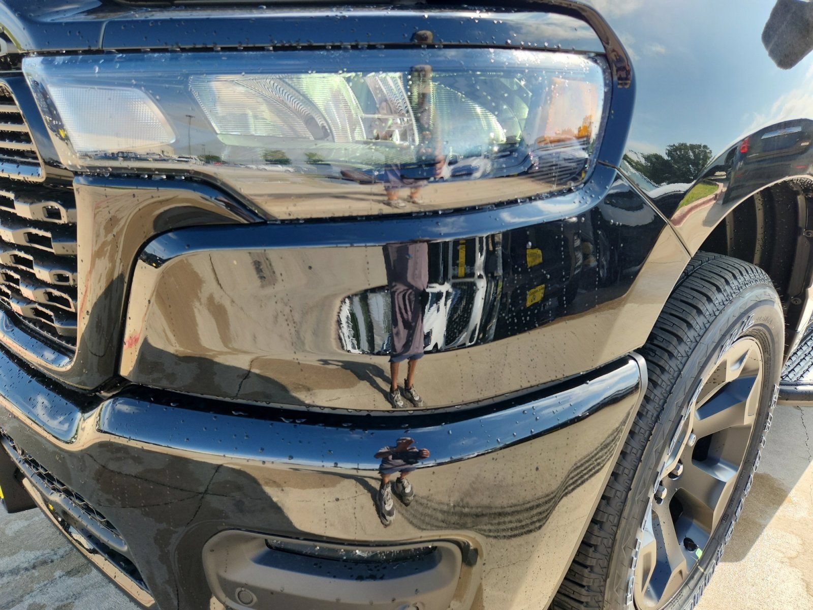 New 2026 RAM 1500 Express AWD/4WD image 9