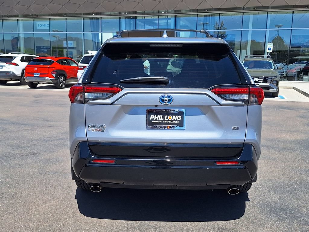 Used 2021 Toyota RAV4 SE w/ Weather & Moonroof Package AWD/4WD video 4