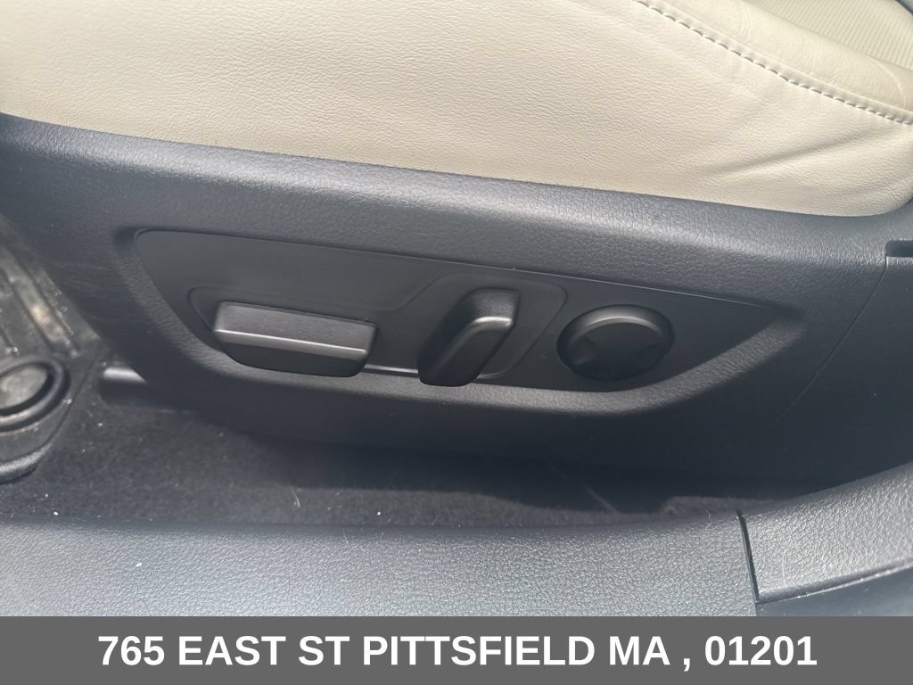 Used 2023 MAZDA CX-30 AWD 2.5 S w/ Premium Package image 13