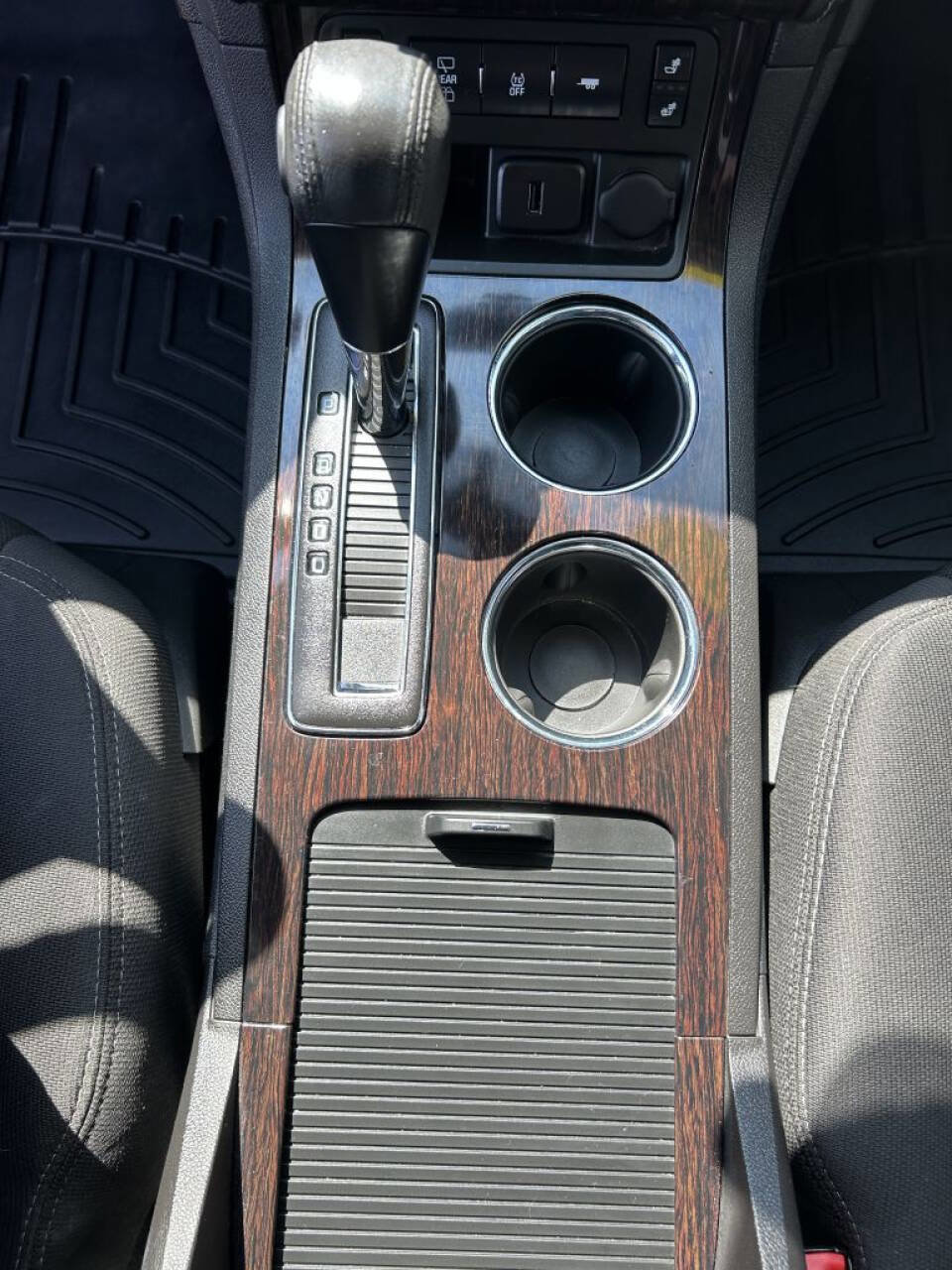 Used 2017 Chevrolet Traverse LT w/ Traveler's Package image 17