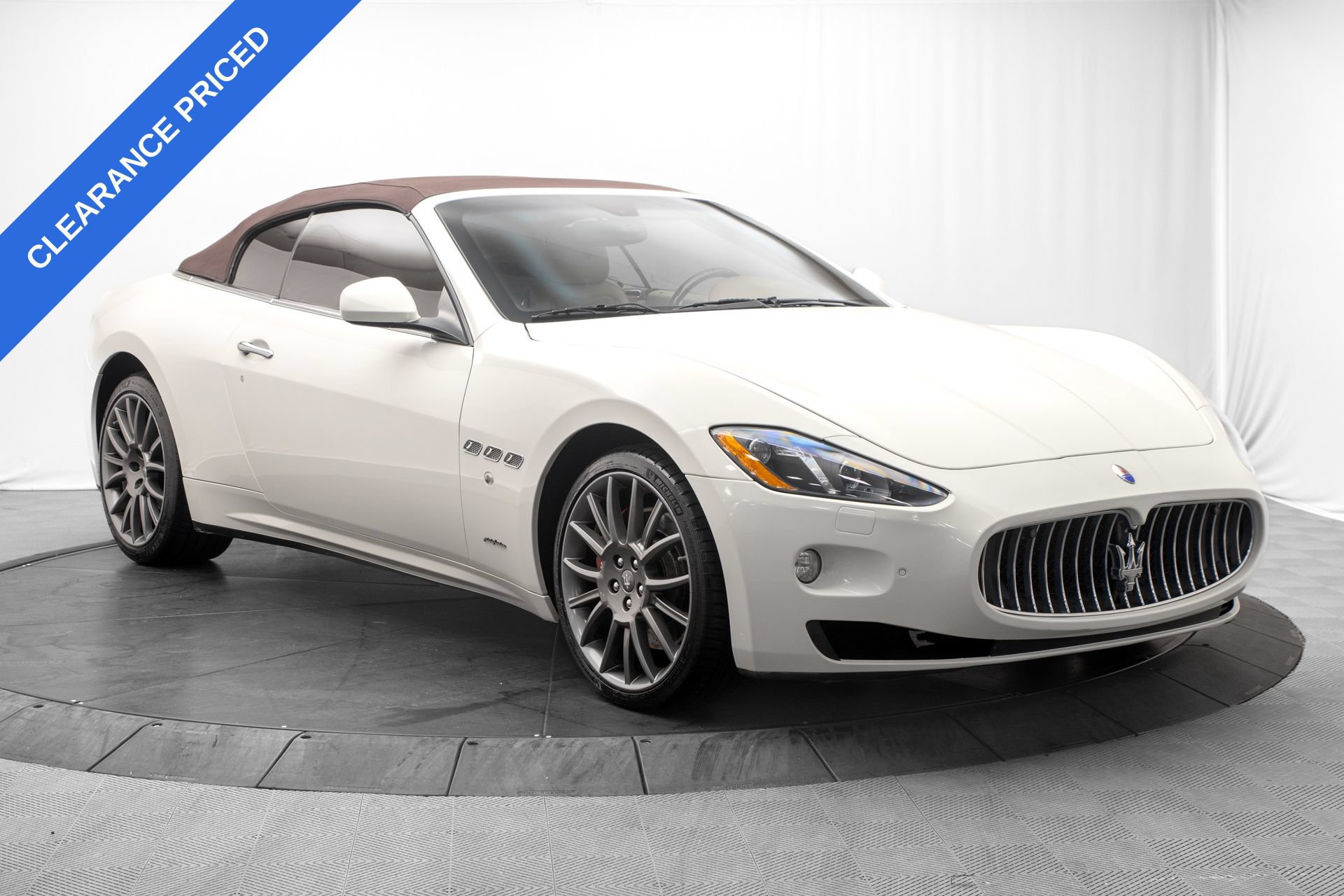 Used 2013 Maserati GranTurismo Convertible RWD image 9
