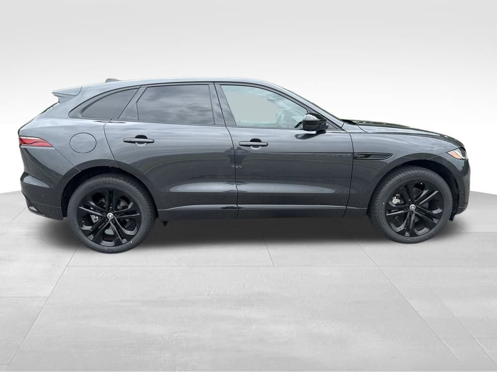 Used 2025 Jaguar F-PACE R-Dynamic S AWD/4WD image 6