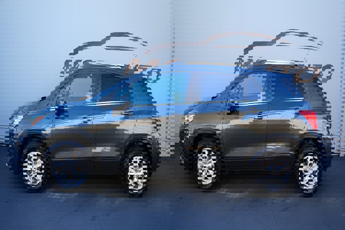 Used 2020 Chevrolet Trax LT image 6