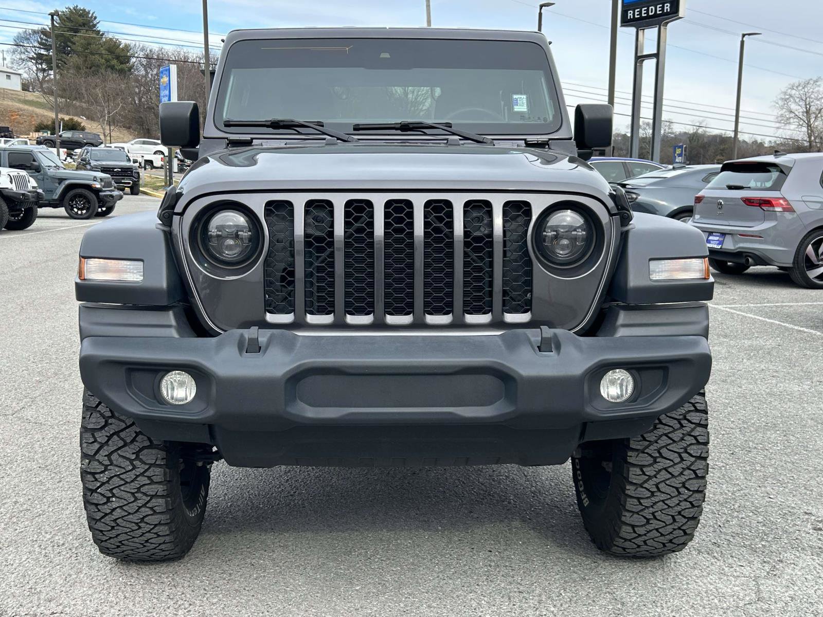 Used 2024 Jeep Wrangler Sport S image 8