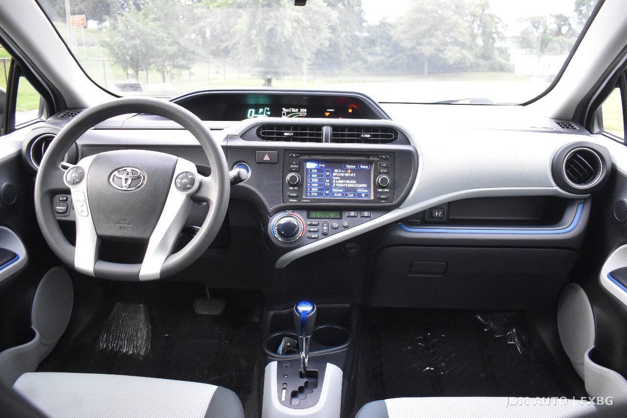Used 2012 Toyota Prius C Three FWD image 17