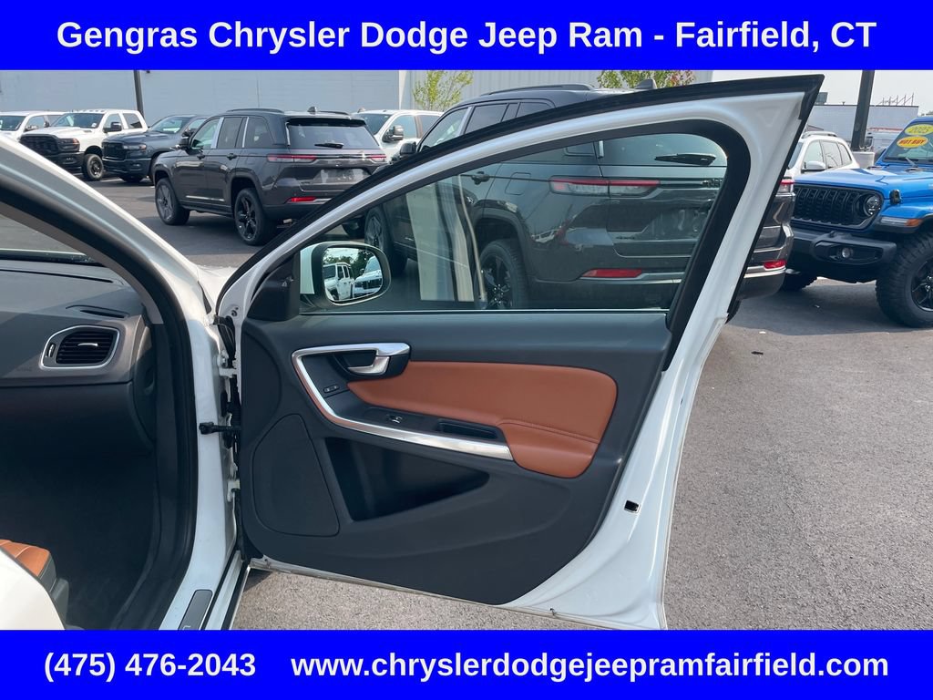 Used 2017 Volvo S60 T5 Inscription AWD/4WD image 19