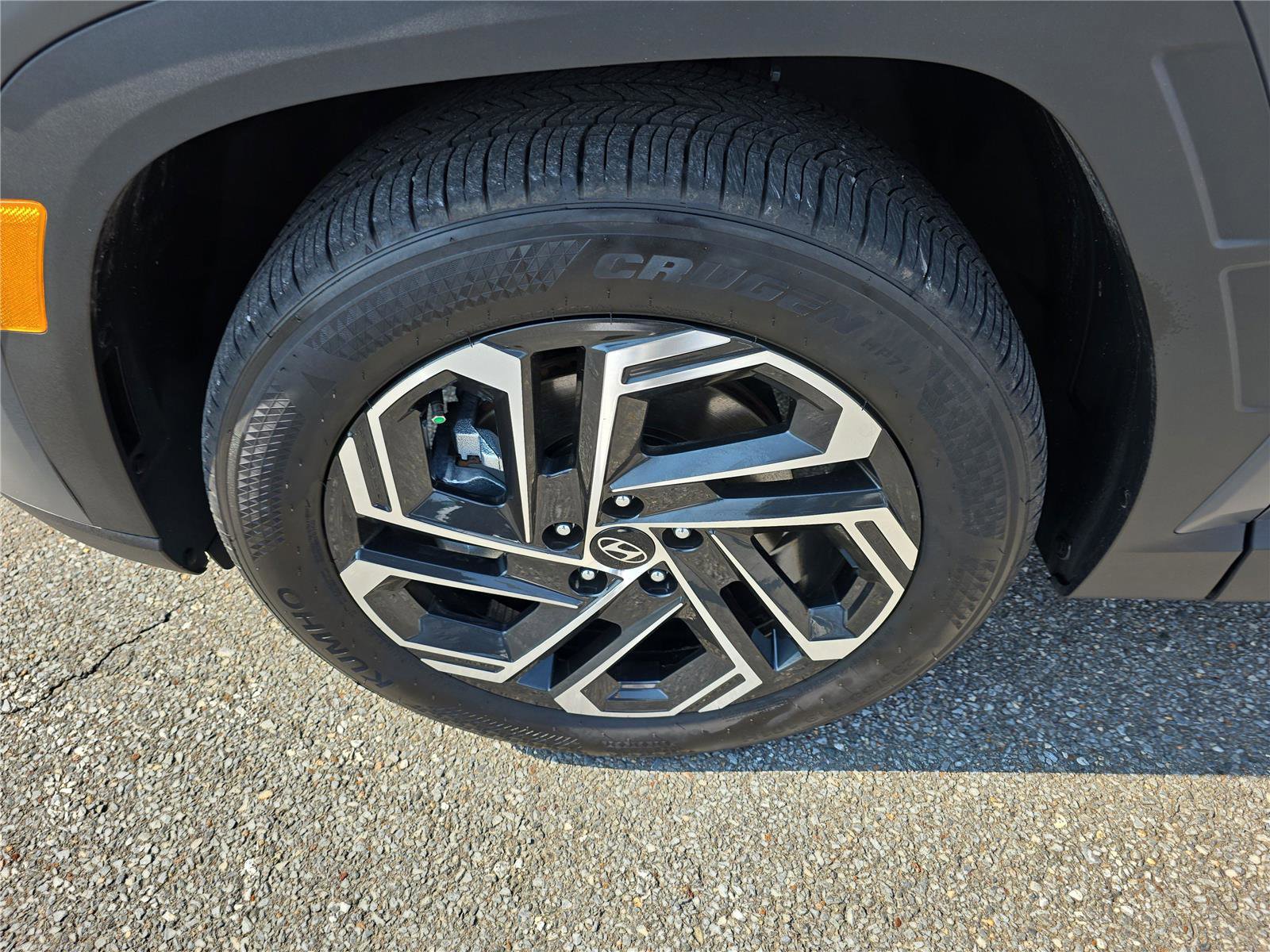 Certified 2025 Hyundai Tucson Limited image 12