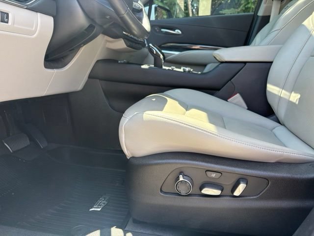 Certified 2023 Cadillac XT4 Premium Luxury w/ Enhanced Visibility Package AWD/4WD image 30