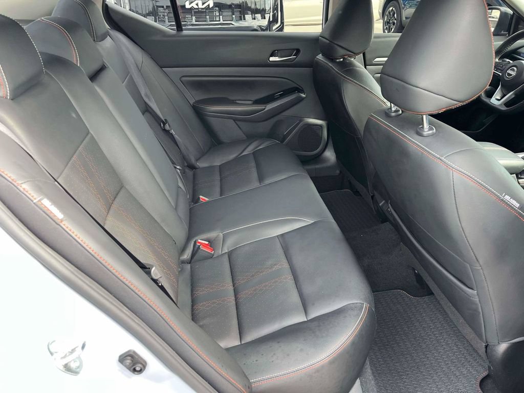 Used 2024 Nissan Altima 2.5 SR w/ SR Premium Package FWD image 8