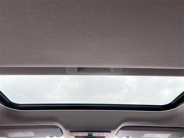 New 2025 Nissan Sentra SR w/ SR Premium Package image 16