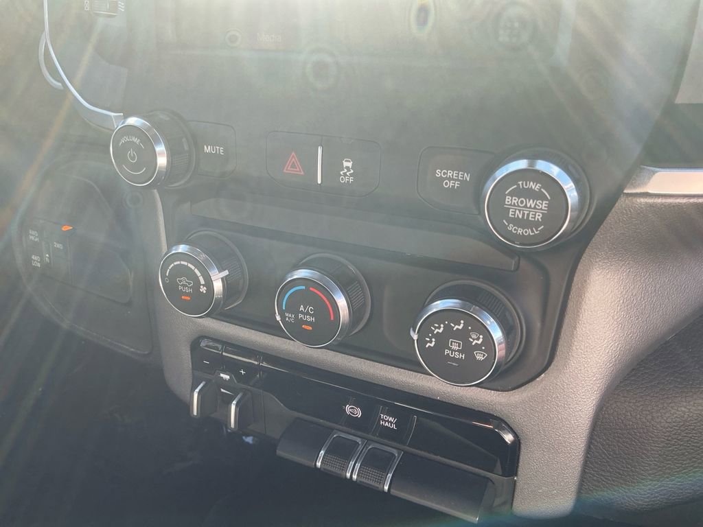 Used 2024 RAM 2500 Big Horn image 17