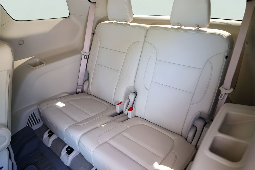 Used 2023 GMC Acadia Denali image 29