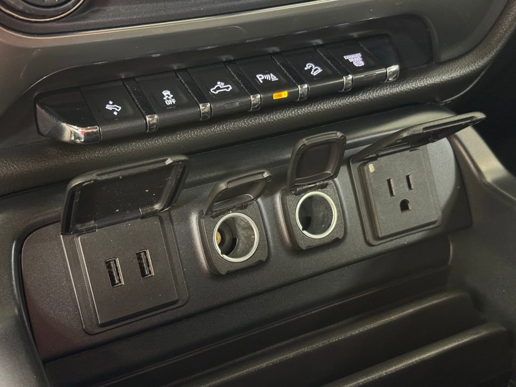 Used 2017 Chevrolet Silverado 3500 LTZ w/ Duramax Plus Package image 38