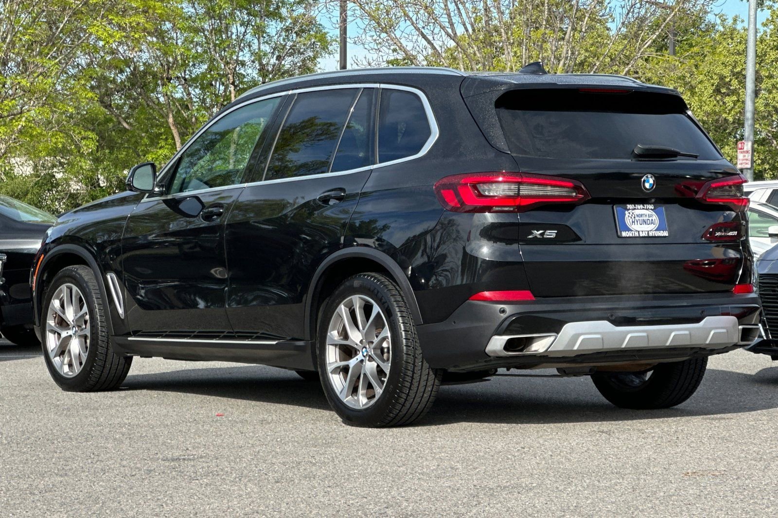 Used 2023 BMW X5 xDrive40i w/ Premium Package AWD/4WD image 6