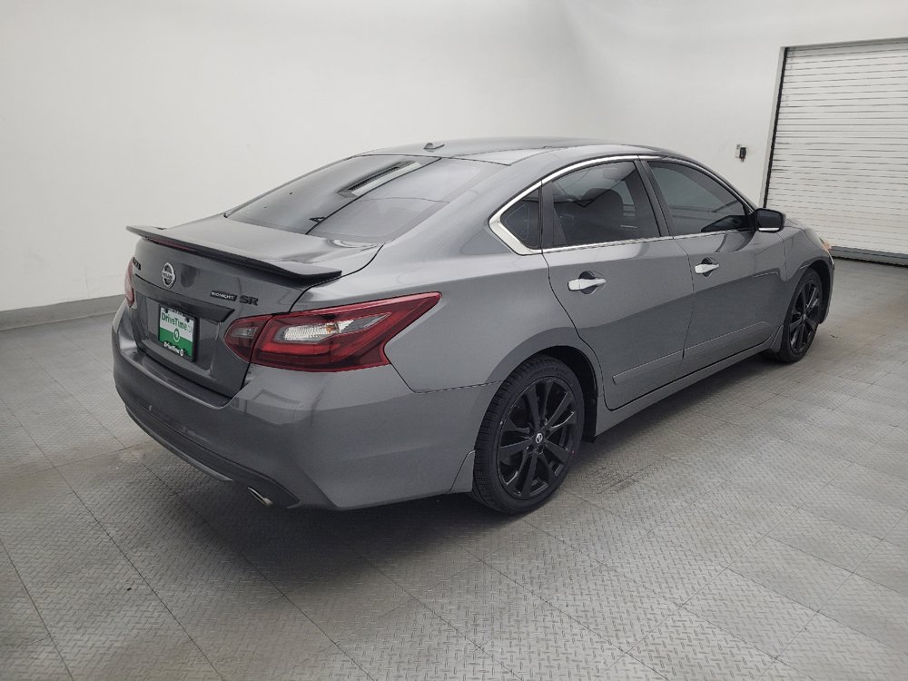 Used 2018 Nissan Altima 2.5 SR w/ SR Midnight Edition FWD image 9
