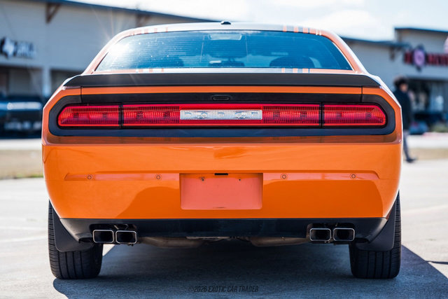 Used 2014 Dodge Challenger R/T image 7