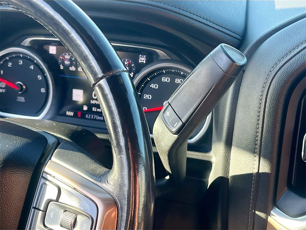 Used 2021 Chevrolet Silverado 1500 High Country w/ Technology Package image 17