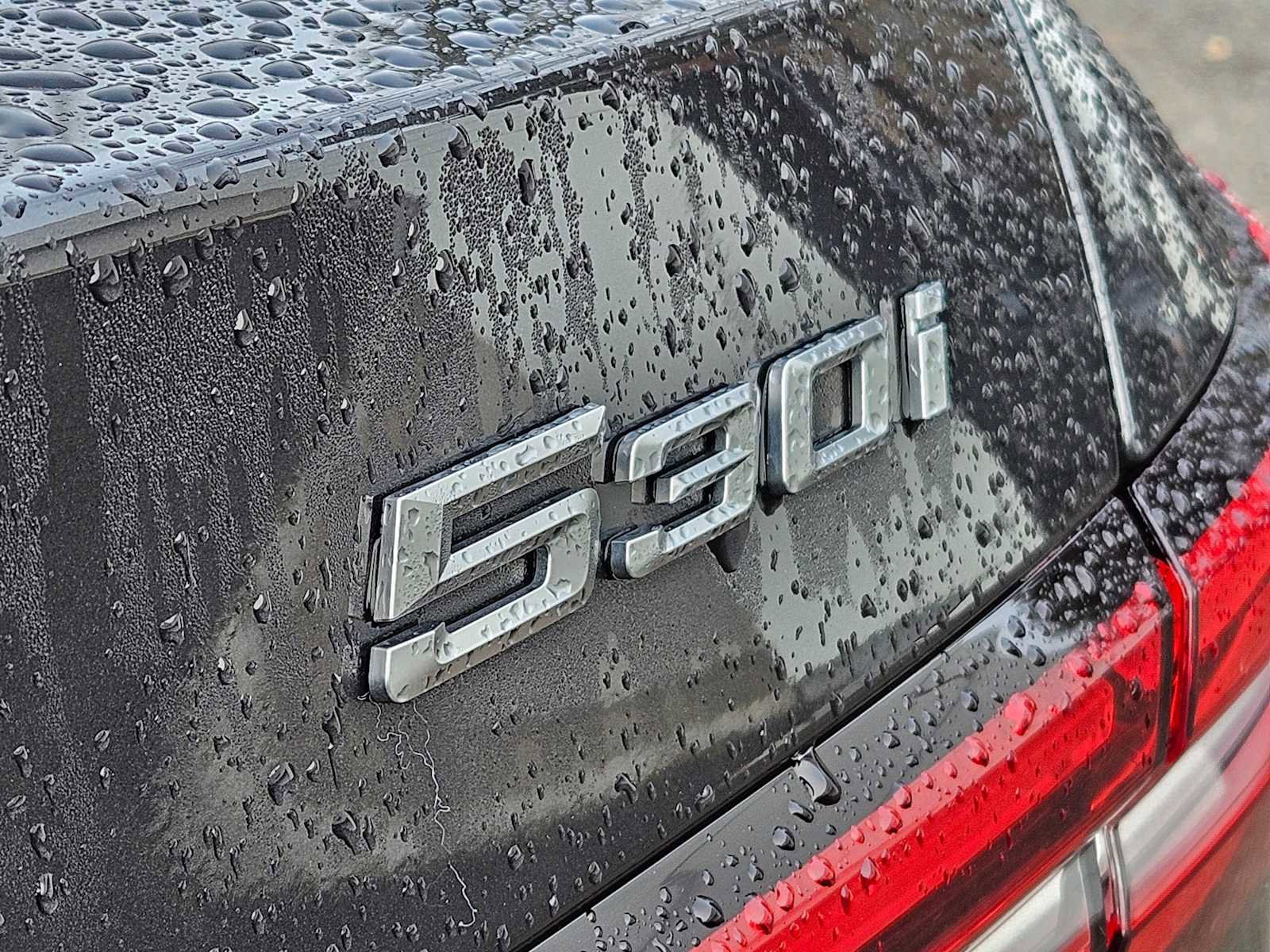 Used 2024 BMW 530i xDrive w/ Convenience Package image 34