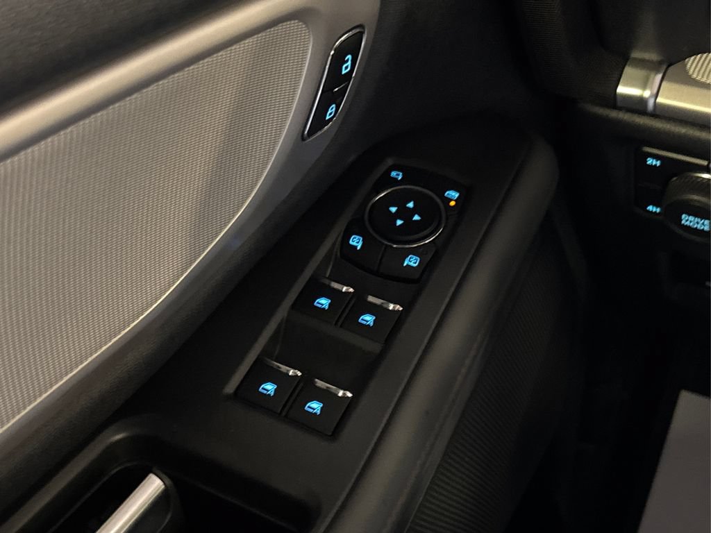 Certified 2025 Ford Expedition Active AWD/4WD image 37